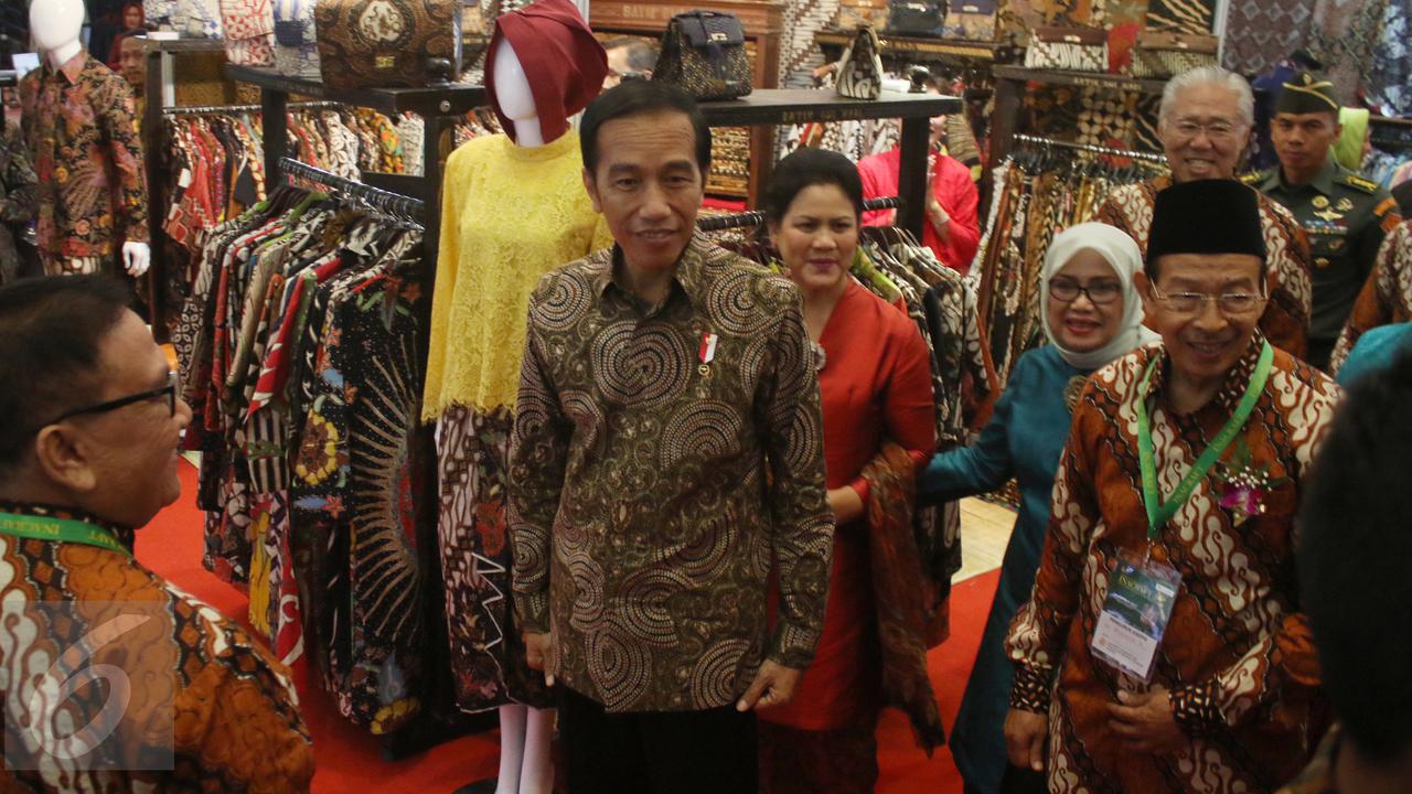 Jokowi dan Ibu Negara Tinjau Pameran Inacraft 2017