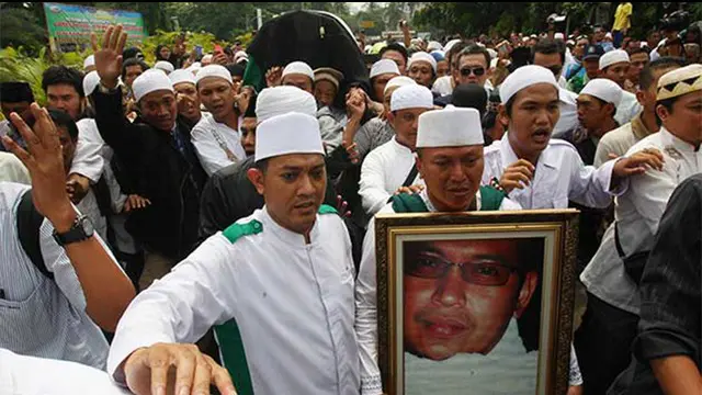 6 Artis yang Meninggal di Hari Jumat