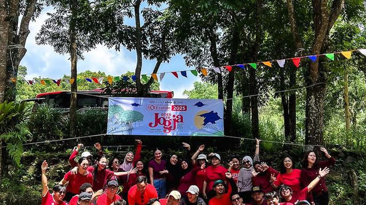 6 Potret Luna Maya dan Maxime Outing Akhir Tahun 2025 Bareng Karyawan di Jogja
