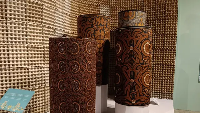 Keistimewaan Motif Batik Ayam yang Kini Dipamerkan di Museum Batik Indonesia