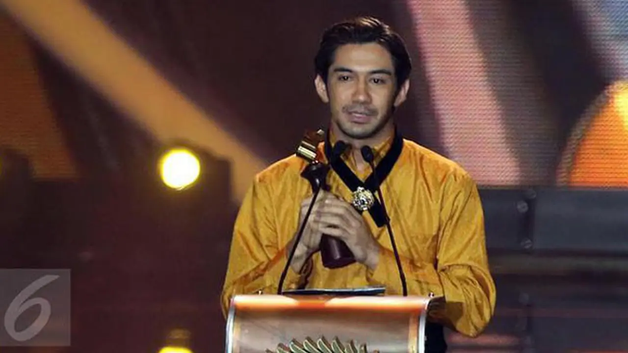 Perjalanan Karir dan Rahasia Sukses Reza Rahadian di Dunia Akting