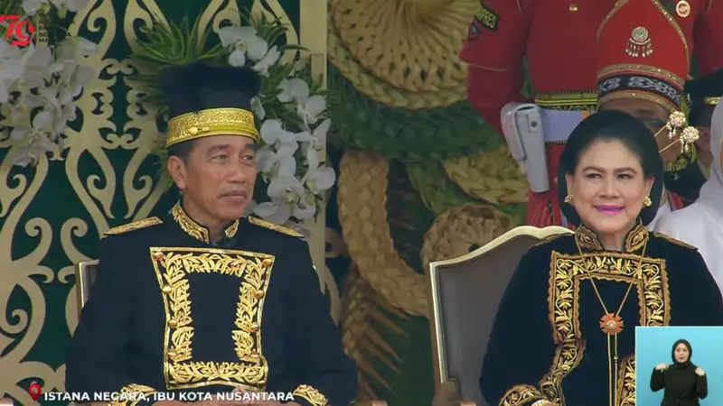 Tampilan baju adat Presiden Joko Widodo dan Iriana Jokowi di momen peringatan HUT ke-79 RI di Ibu Kota Nusantara