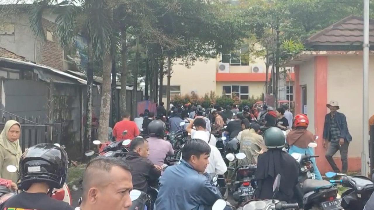 Cerita Warga Patuh Pajak 'Terjebak' Antrean Mengular saat Pemutihan, Minta Tak Digabung Bareng Penunggak saat Bayar
