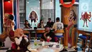 Dinding-dinding cafe dihias dengan mural dan gambar-gambar karakter-karakter favorit seperti Zoro, Nami, Sanji, dan Chopper. (Liputan6.com/Angga Yuniar)