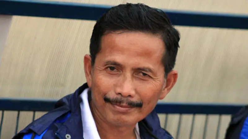 pelatih-persib-140120c.jpg