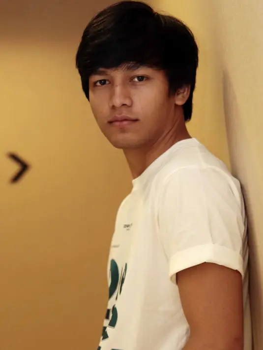 Dalam film ini Jefri berperan sebagai sosok yang sedang mencari jati diri. Sosok pria bernama Mahesa ini berhasil meluluhkan Michelle Ziudith karena karakter yang dimilikinya. (Nurwahyunan/Bintang.com)