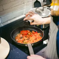 Ilustrasi memasak/copyright shutterstock