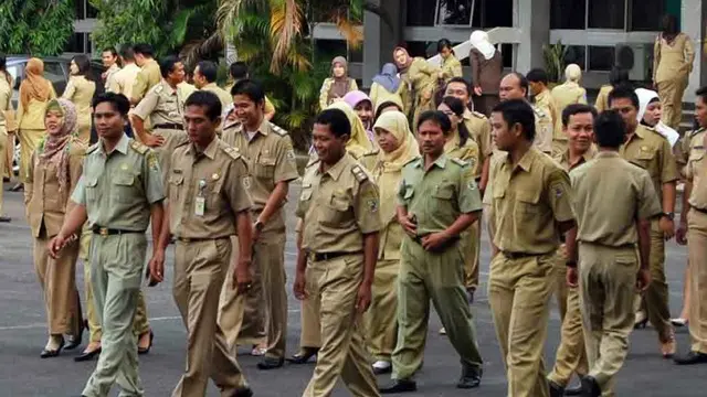 News Flash: Menpan Minta Publik Tidak Menghakimi PNS yang Bolos Kerja
