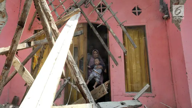 Potret Duka Korban Gempa Banten