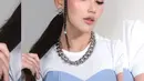 Ayu naik ke panggung sekitar pukul 12.00 siang dan segera memulai penampilannya dengan lagu hitnya, "Alamat Palsu." Meskipun cuaca panas, semangat Ayu tetap tinggi, dan ia berhasil menghidupkan antusiasme para penonton. [@ayutingting92].