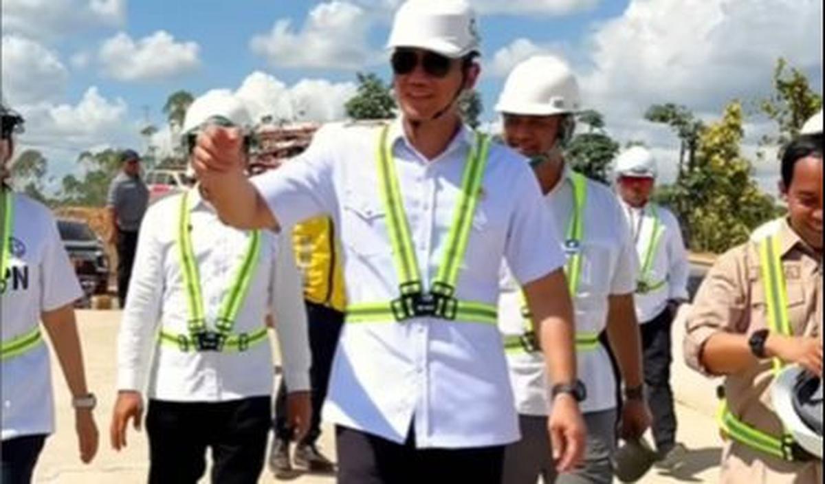 Menurutnya, tahapan-tahapan pembangunan IKN yang telah dilalui selama ini luar biasa. Di tengah-tengah kesulitan recovery dari pandemi Covid 19, dedikasi dan komitmen mewujudkan IKN terjaga.<br>