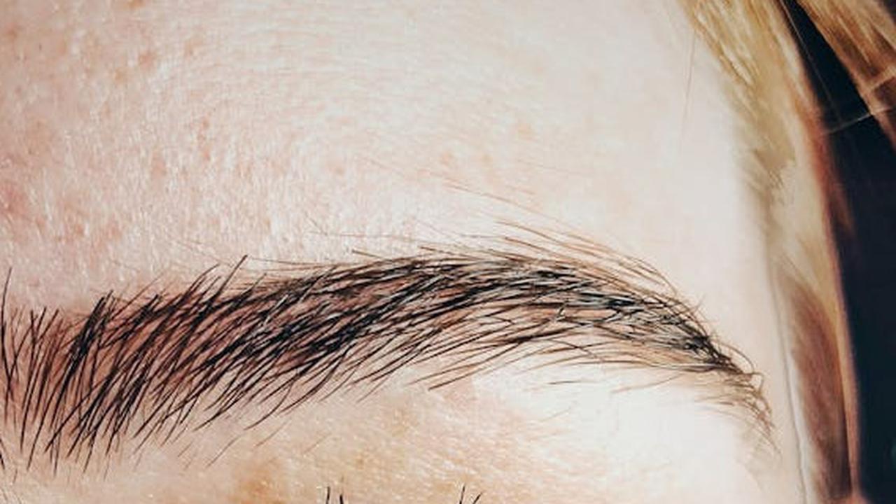 8 Cara Ampuh Menebalkan Alis yang Jarang Diketahui, Dijamin Bikin Tebal dan Tak Perlu Styling Ulang