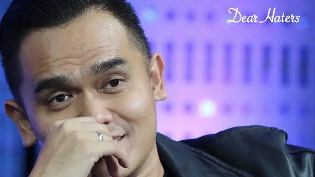 DEAR HATERS: Valentino Jebreeet Enggan Unggah Foto Keluarga, Ini Alasannya