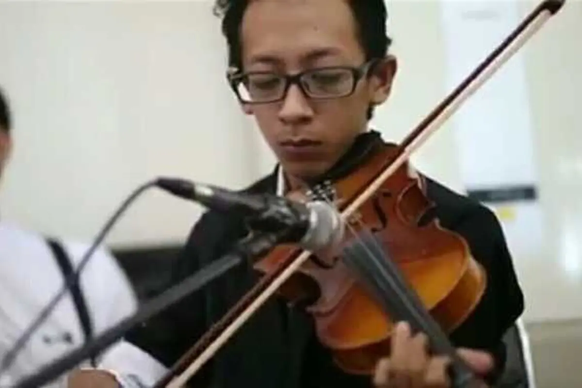 [Bintang] Guru Budi