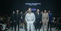 Untuk kedua kalinya dan pertama di Plaza Indonesia Men Fashion Week 2024 menampilkan koleksi Ready To
Wear tanpa sentuhan tenun namun tetap menampilkan inspirasi berpakaian pria dengan siluet yang baru dengan tajuk ‘THE STUD’.