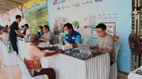 Antusias Cek Tekanan Darah dan Gula, Ribuan Warga Ikuti Skrining Kesehatan di Cikarang dan Yogyakarta