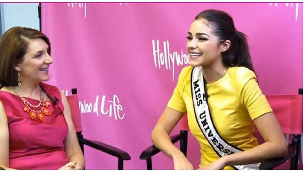 (c) hollywoodlife.com