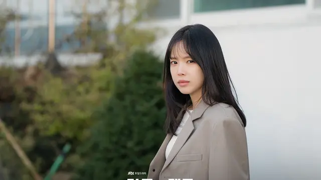 Son Naeun dalam drakor Romance in the House. (JTBC via Soompi)