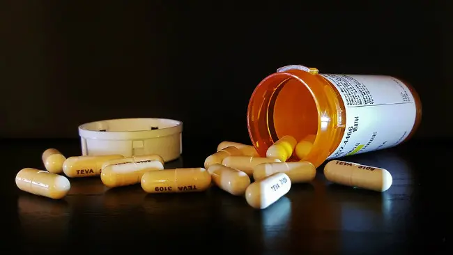Ilustrasi pil antibiotik jenis amoxylin. (Sumber Pixabay)