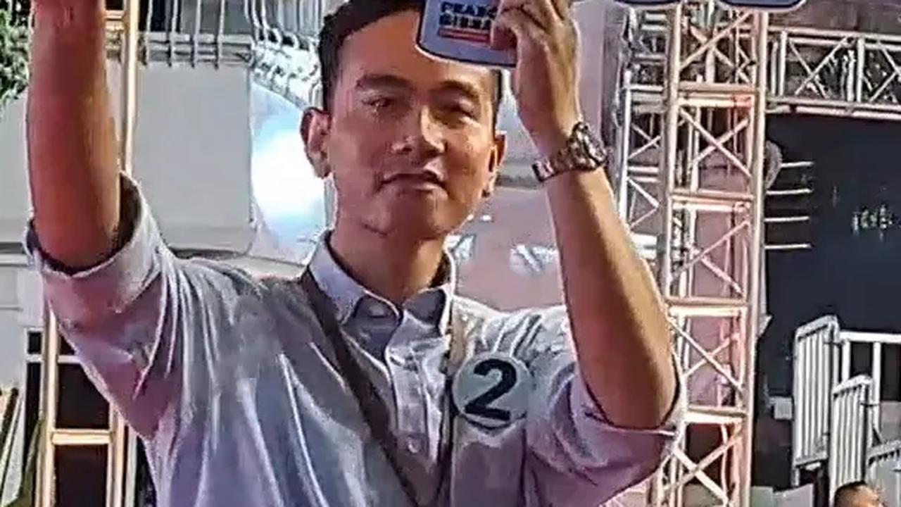 Cawapres Gibran Kembali Safari Politik ke Sumatera, Datangi Sumbar dan Toba