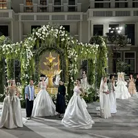 Koleksi REVERIE terinspirasi dari lamunan-lamunan para calon pengantin tentang gaun pengantin impian. Lihat di sini koleksi bridal terbaru SEBASTIANSposa! [Dok/SEBASTIANSposa].