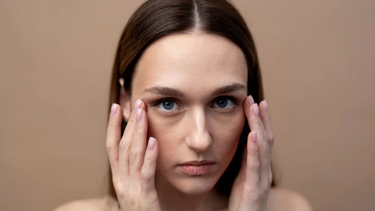 7 Cara Efektif Mengatasi Dark Circle di Bawah Mata agar Wajah Tampak Segar dan Cerah