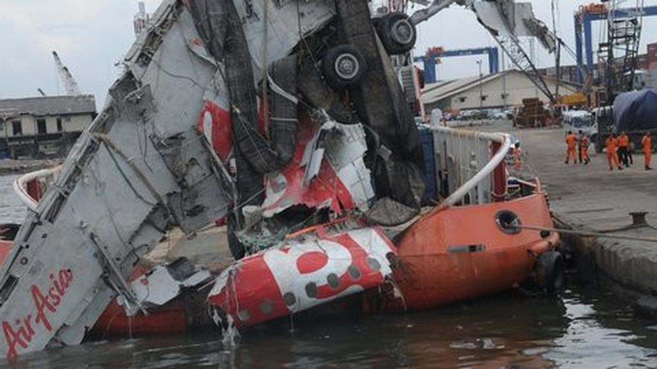 Listrik AirAsia QZ8501 mati, pesawat jatuh 20 ribu kaki per menit