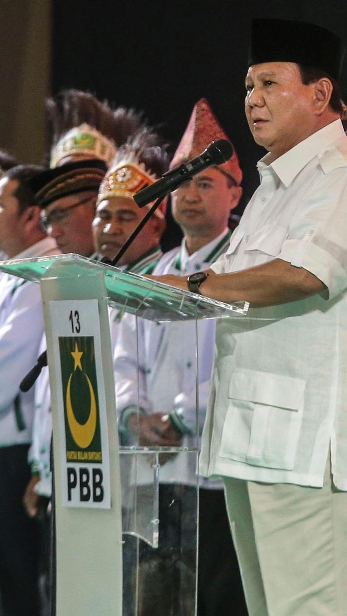 Kemudian, Sekjen Partai Gerindra Ahmad Muzani, Wakil Dewan Pembina Partai Gerindra M. Iriawan. 
( merdeka.com/Arie Basuki )