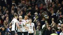 MU sempat memimpin lewat gol Christian Eriksen di babak pertama. Namun Fulham mampu menyamakan skor menjadi 1-1 di babak kedua, lewat Daniel James. (AP/Leila Coker)