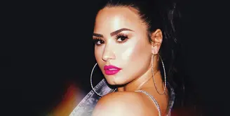 Demi Lovato memamerkan tato barunya lewat sosial media yakni Instagram. (instagram/ddlovato)