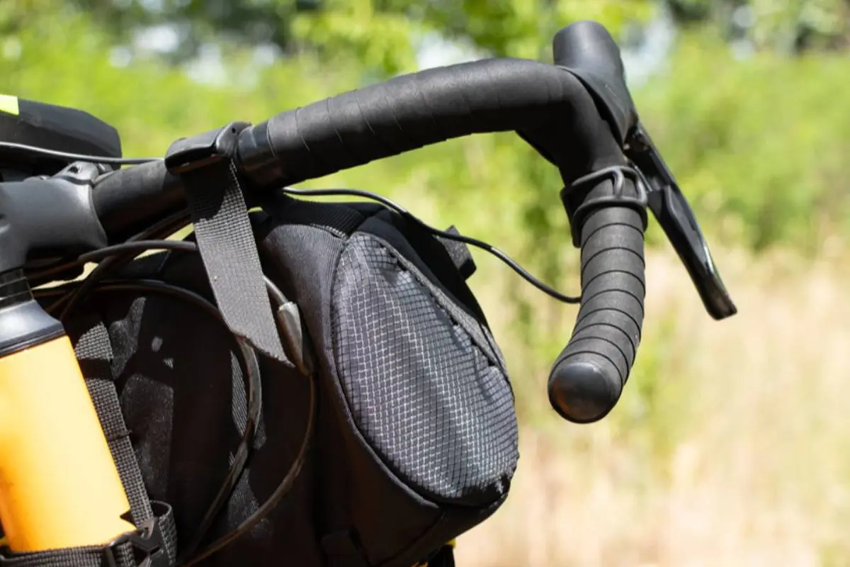Rekomendasi Tas Sepeda Terbaik, Bantu Bawa Perlengkapan Gowes dengan Aman