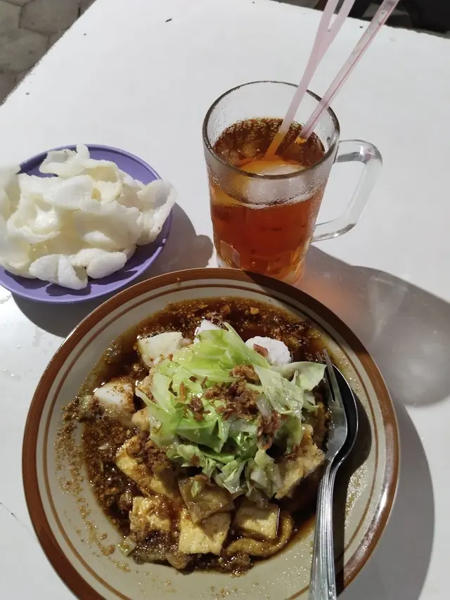 Rekomendasi Tempat Makan Kupat Tahu di Magelang
