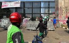 Fakta Unik: Warga Kunjungi Gedung DPR Pasca Unjuk Rasa, Menilik Situasi Pasca Unjuk Rasa DPR dan Tragedi Ojek Online