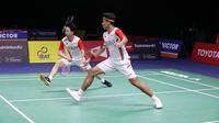 Bagas Maulana/Kevin Sanjaya Sukamuljo berhasil mengalahkan&nbsp;Peeratchai Sukphun/Pakkapon Teeraratsakul dengan skor&nbsp;24-22 dan 21-11 pada laga kedua Grup A Piala Thomas 2022, Senin (9/5/2022). (dok. PBSI)&nbsp;