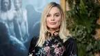 Aktris, Margot Robbie menghadiri premier film "The Legend of Tarzan" di Hollywood, California, (27/6). Aktris cantik ini berperan sebagai Jane Porter, kekasih Tarzan yang diperankan oleh aktor tampan Alexander Skarsgard. (REUTERS/Danny Moloshok)