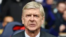 Arsene Wenger menghujat bentrok suporter Arsenal melawan Tottenham Hotspur di luar Stadion White Hart Lane, Minggu (6/3/2016) malam WIB. (EPA/Andy Rain)