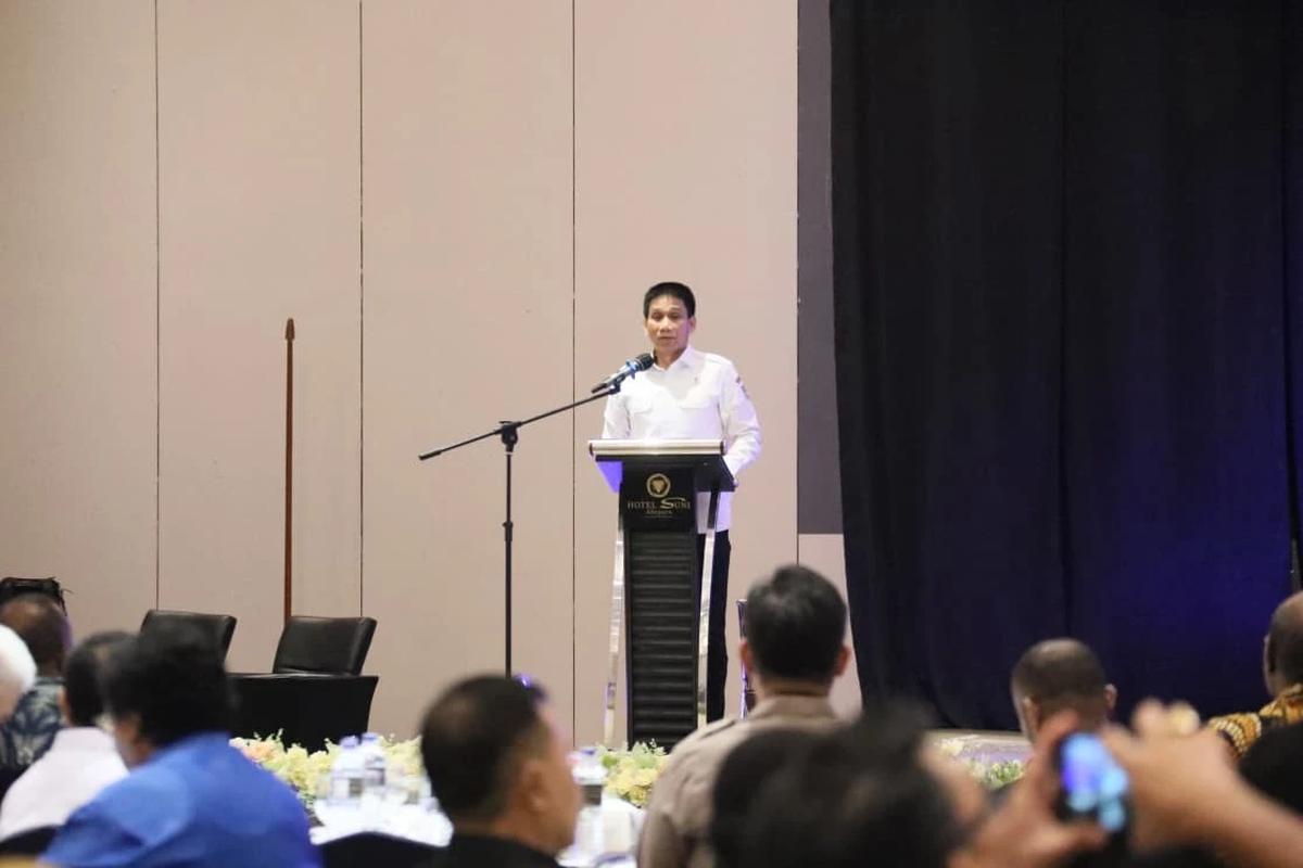 Wamendagri Wiyagus pada Rapat Koordinasi Teknis Percepatan Eliminasi AIDS, Tuberkulosis, Malaria, dan Kusta di Tanah Papua di Hotel Suni Abepura