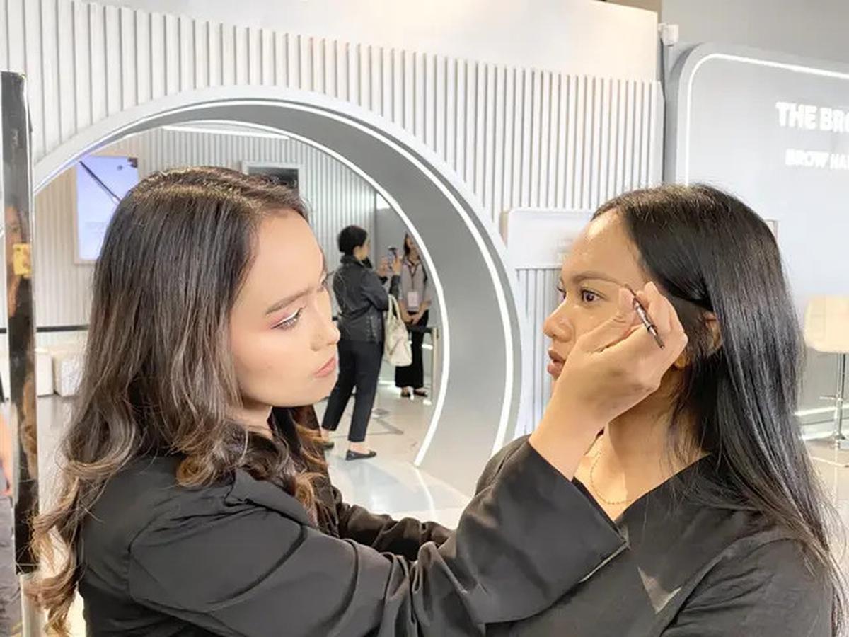 Rahasia Makeup Alami Mitzi Abigail di Pernikahan Anthony Ginting, Modal Rp100 Ribuan
