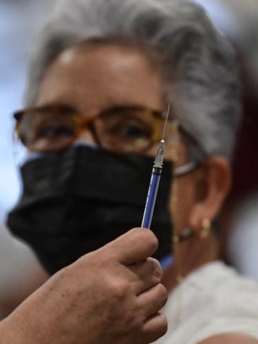 Ibu Kota Meksiko Mulai Berikan Vaksin COVID-19 Dosis Ketiga Bagi Lansia