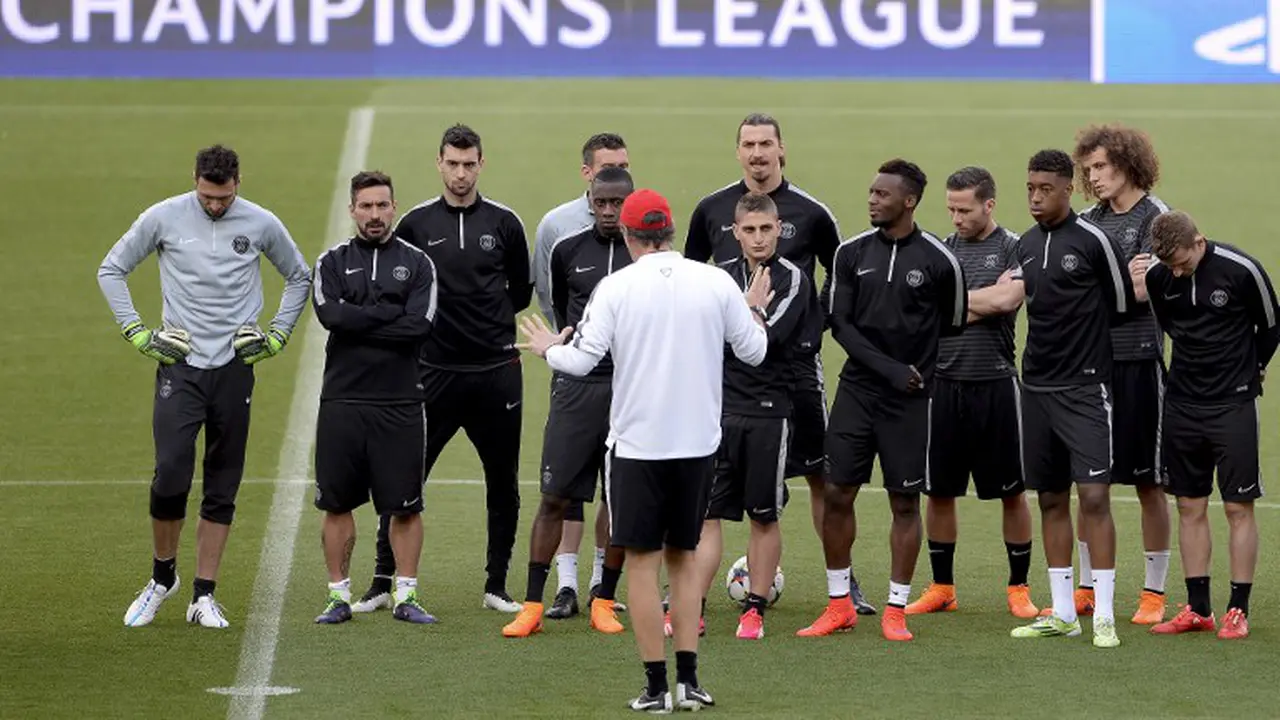 Latihan Terakhir PSG Jelang Hadapi Barcelona