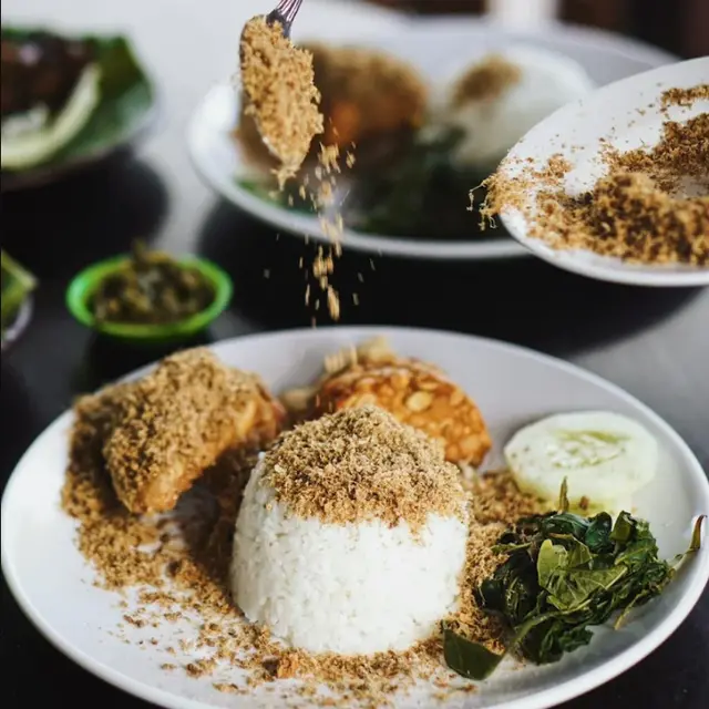 Ayam Goreng Spesial Lombok Idjo Semarang (Foto: Google Maps)