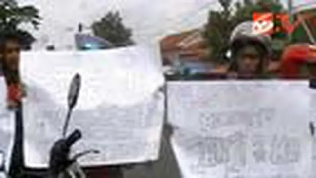 Baru Dilantik, Bupati Didemo