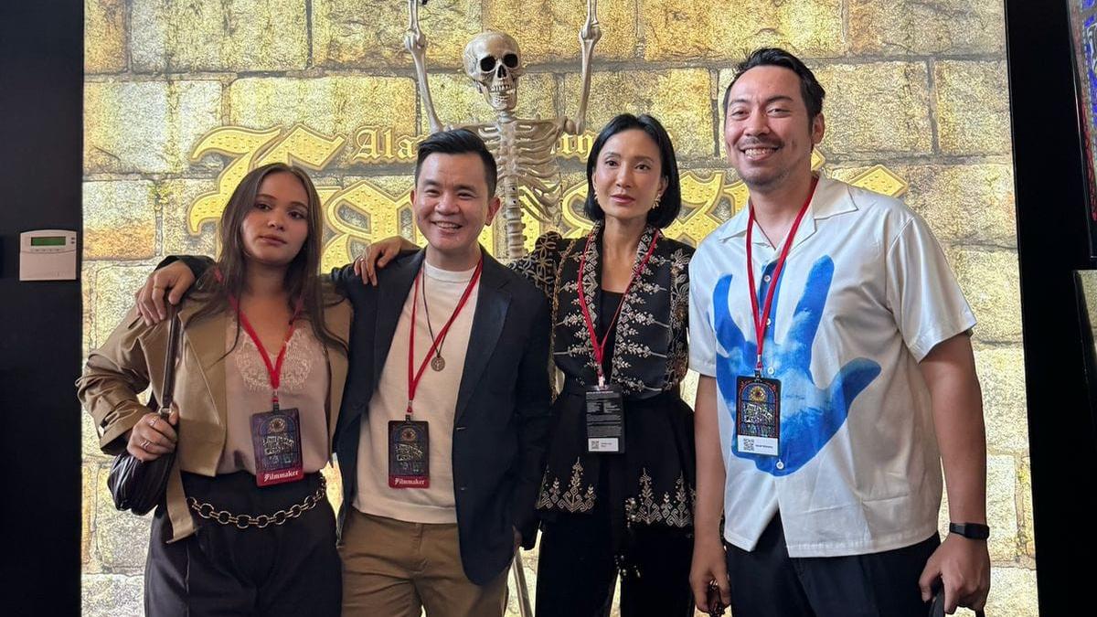 Reaksi Aurora Ribero Saat Film Dia Bukan Ibu Tayang di Fantastic Fest 2025: Banyak Banget Yang Nonton!