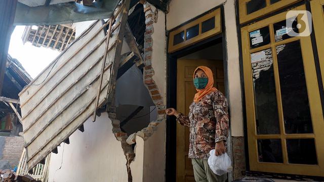 Rumah-Rumah di Kampung Majangtengah Rusak Akibat Gempa