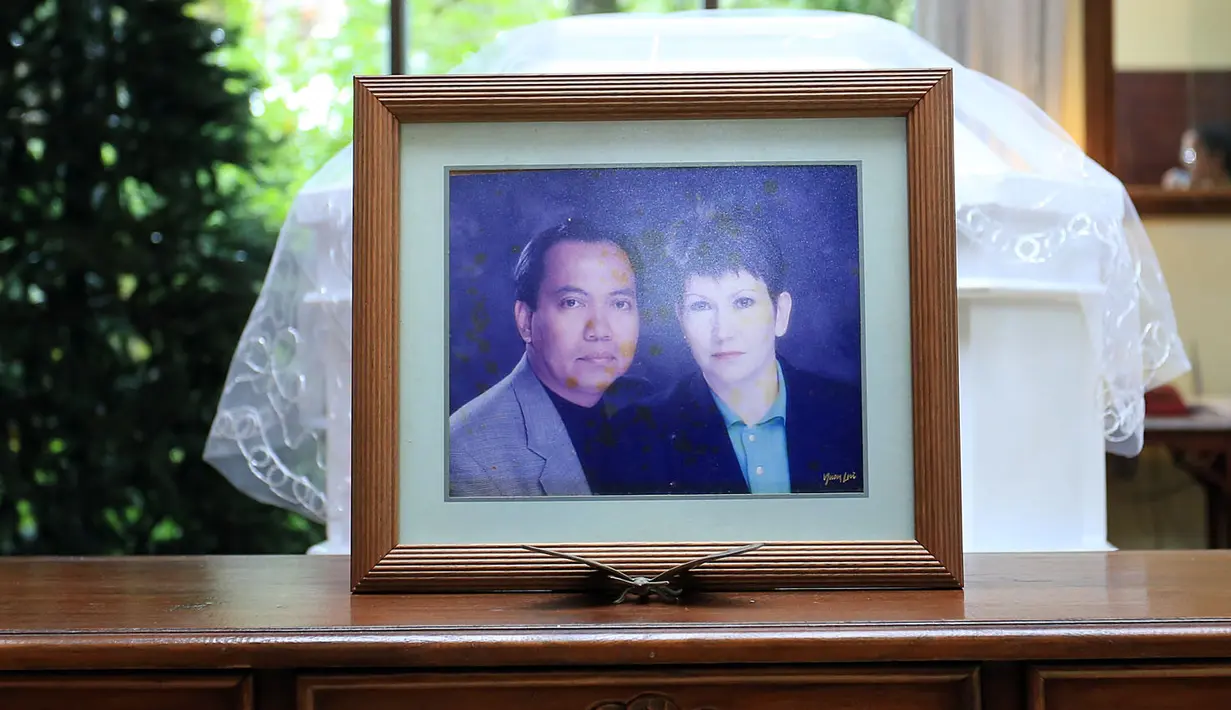 Presenter acara kuliner yang dikenal dengan jargon maknyus, Bondan Winarno meninggal dunia hari ini, Rabu (29/11/2017). Bondan meninggal dunia di Rumah Sakit Harapan Kita akibat gagal jantung dan komplikasi. (Deki Prayoga/Bintang.com)