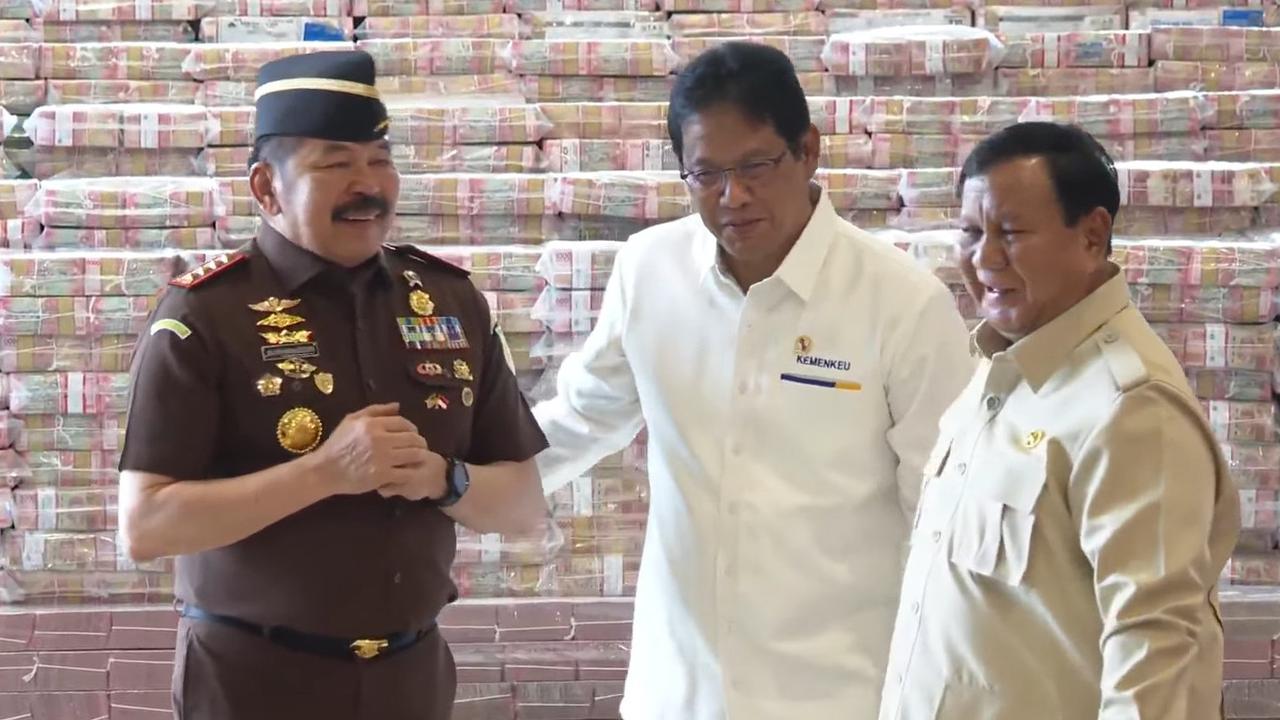 VIDEO: Emosi Prabowo Ungkap Banyak Pejabat Lemah Iman, Keluarganya Makan Harta Haram & Menderita