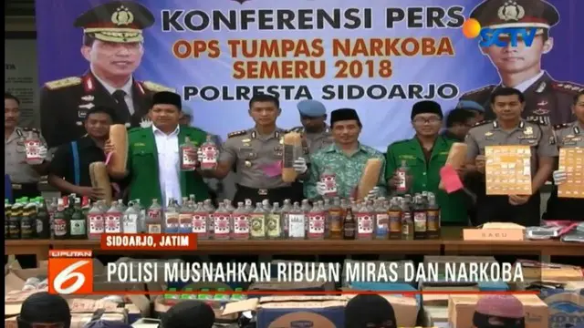 Sebanyak 3 ribu lebih minuman keras, 20,3 kilogram ganja, serta 90 gram sabu-sabu, dimusnahkan Polresta Sidoarjo, Jawa Timur.