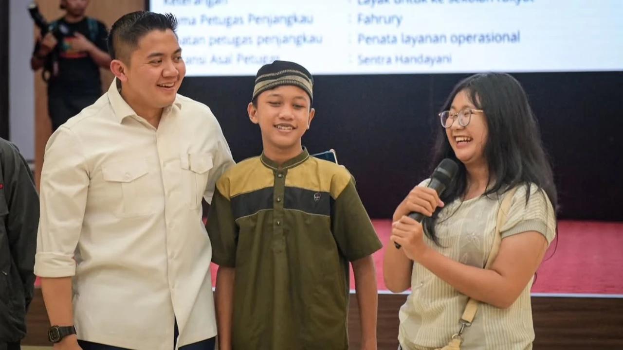Seskab Teddy ke Calon Siswa Sekolah Rakyat di Kampus LAN: Tidak Boleh Sedih, Belajar yang Baik
