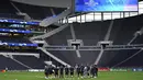 Suasana sesi latihan tim Bayern Munchen di Tottenham Hotspur Stadium di London, Inggris (30/9/2019). Munchen akan bertanding melawan tuan rumah Tottenham Hotspur pada grup B Liga Champions. (AP Photo/Tess Derry)