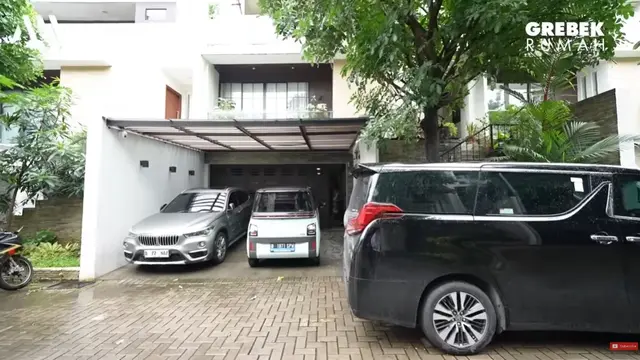 Rumah Syahnaz Sadiqah dan Jeje Govinda (YouTube/AH)